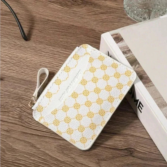 ⚠️Clearance White Small & Slim Cardholder / Wallet - Picture 2 of 8